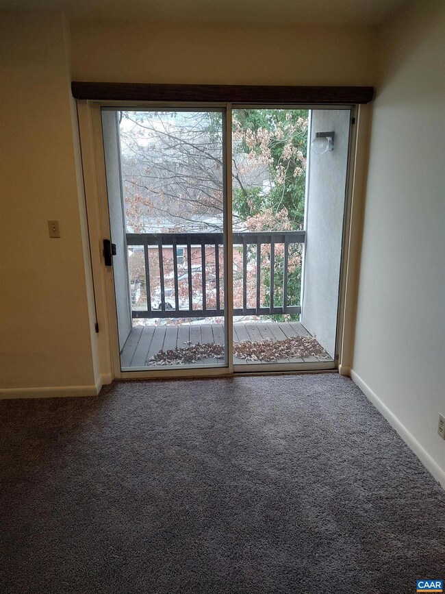 Cedars Court Condominiums unit C19, Charlottesville, VA 22903 - photo 6