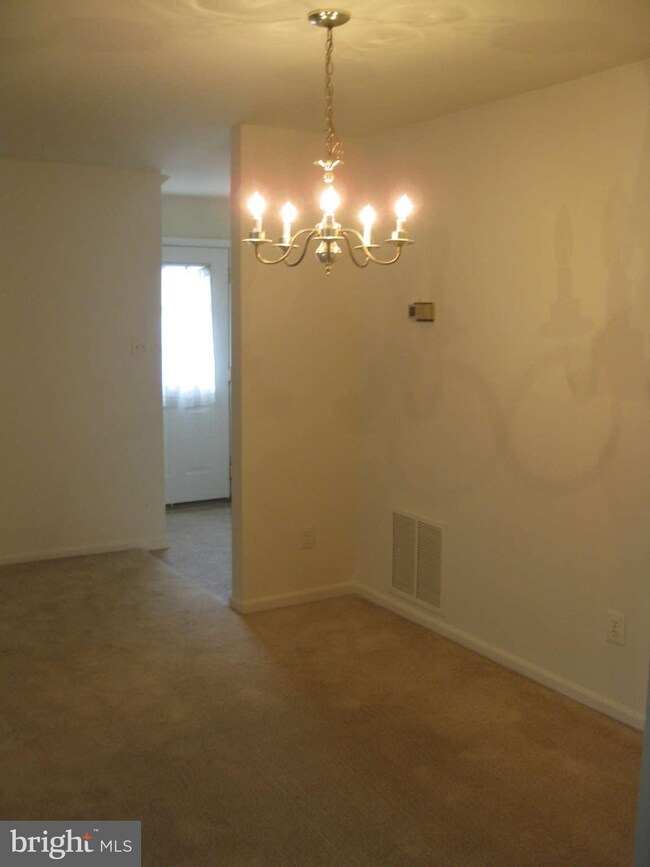 4111 Pleasant Meadow Ct unit 88C, Chantilly, VA 20151 - photo 7