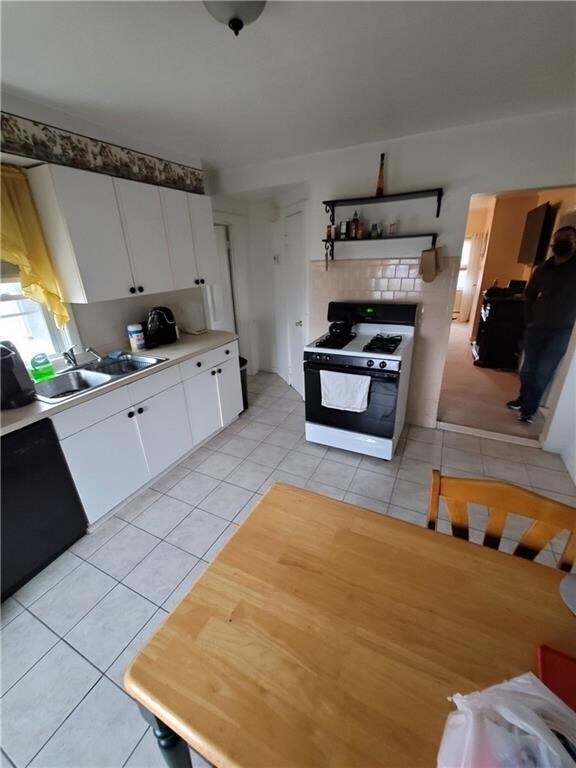 156 Yeoman Ave, Cranston, RI 02920 - photo 5