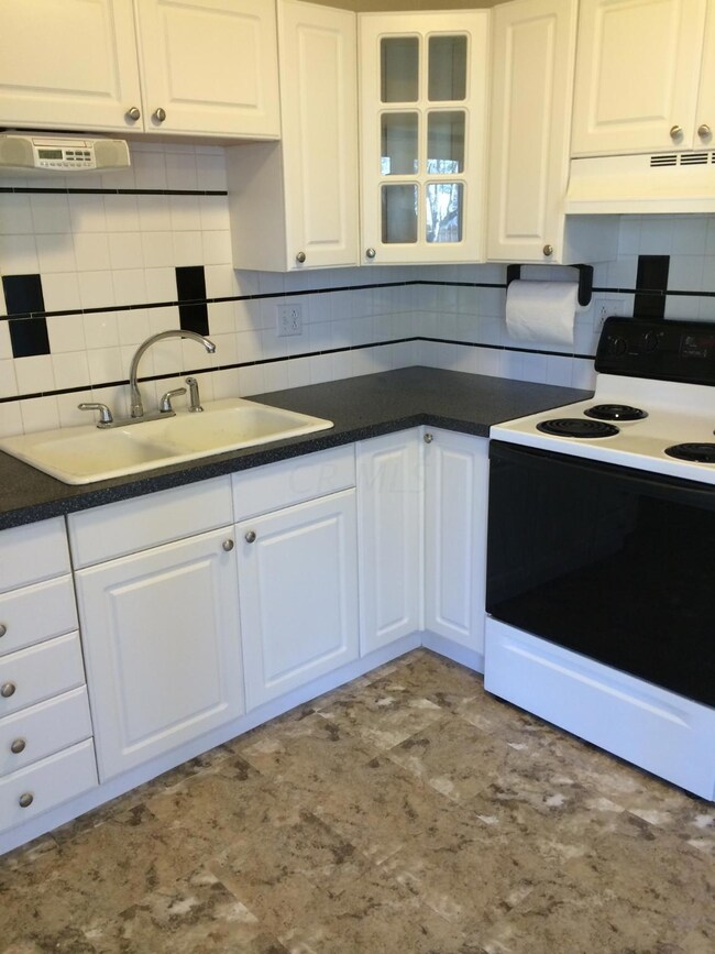New Kitchen Floor 4/4