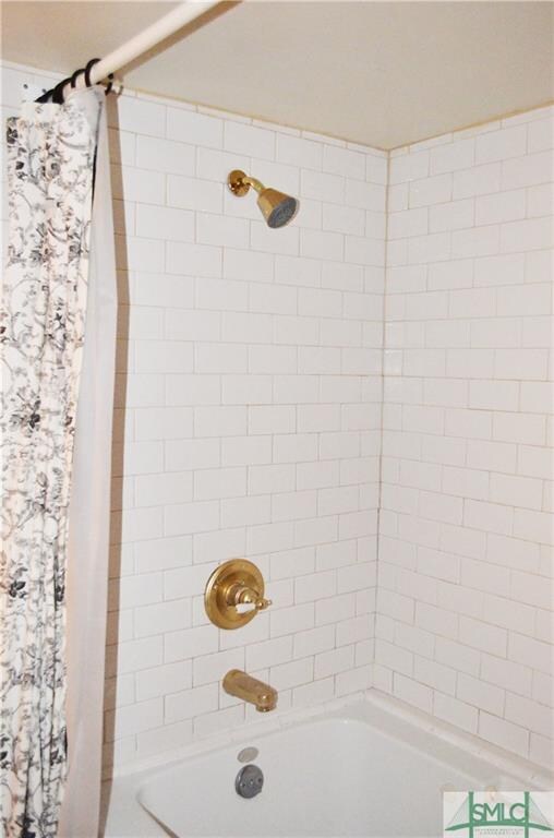 121 W Jones St unit Garden Front, Savannah, GA 31401 - photo 2