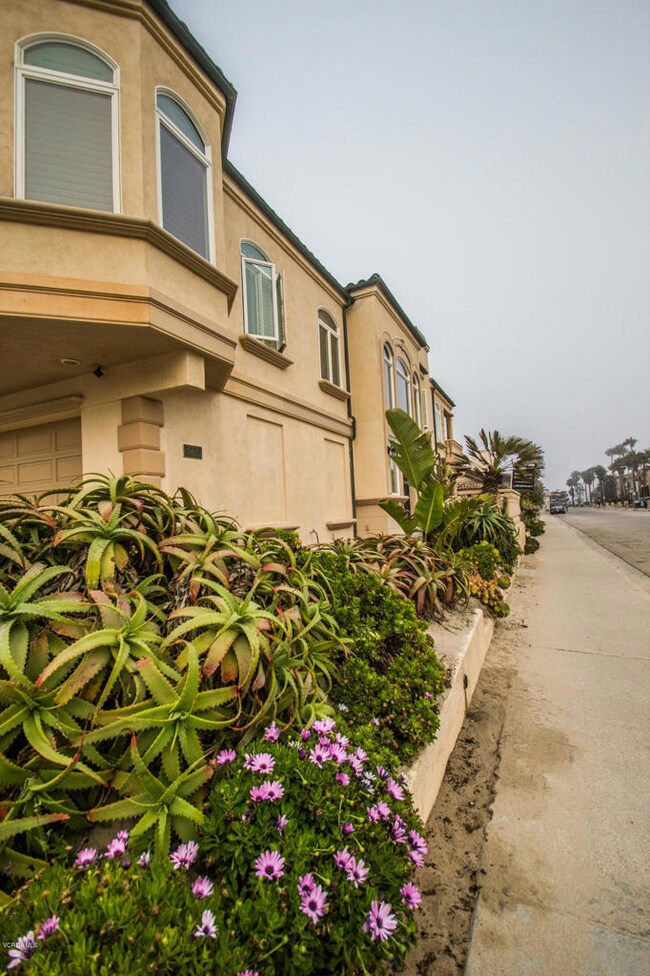 5350 Seabreeze Way, Oxnard, CA 93035 - photo 4