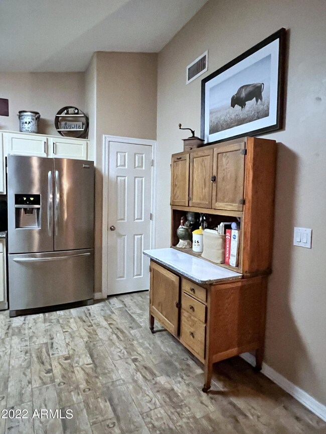 kitchen-002