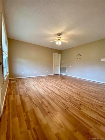 242 Willard Ln, Statesville, NC 28625 - photo 7