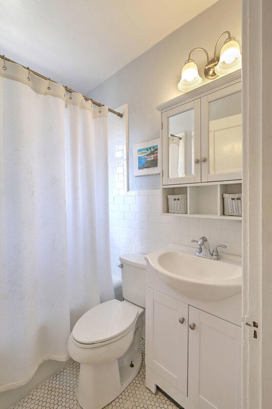 63 Rutledge Avenue 25 bath