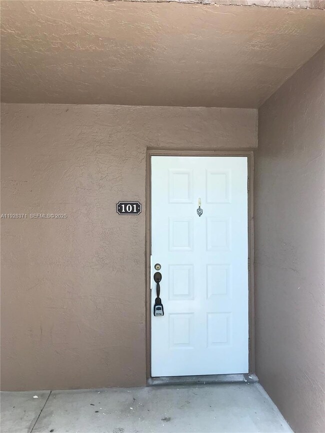 1250 SW 113th Terrace unit 101, Pembroke Pines, FL 33025 - photo 2
