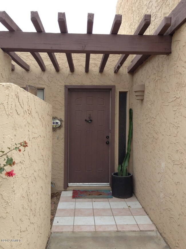 Adorable Front Entry