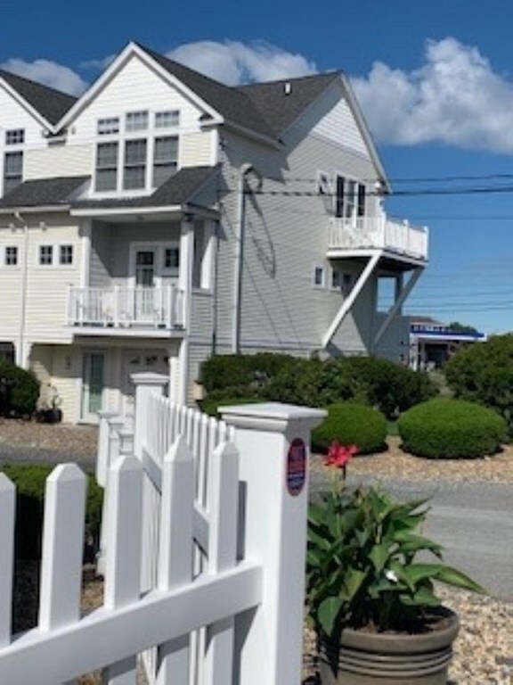 595 N End Blvd unit 22, Salisbury, MA 01952 - photo 6