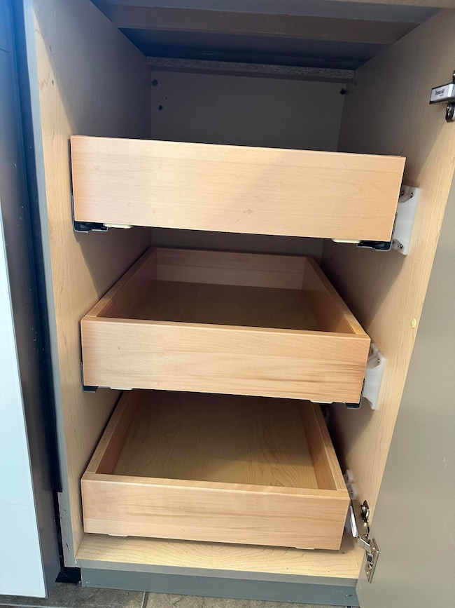 Pull out shelves