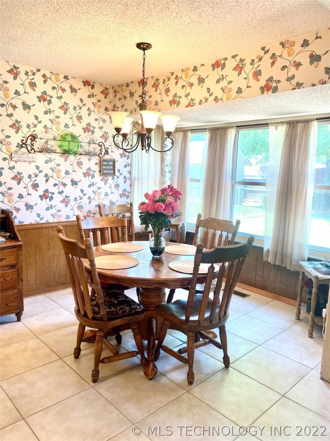 104 W Yuma St, Broken Arrow, OK 74011 - photo 7