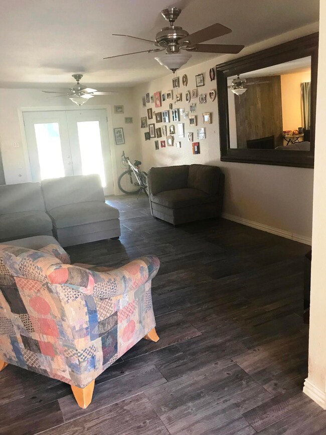 10416 Ashwood Dr, El Paso, TX 79935 - photo 5