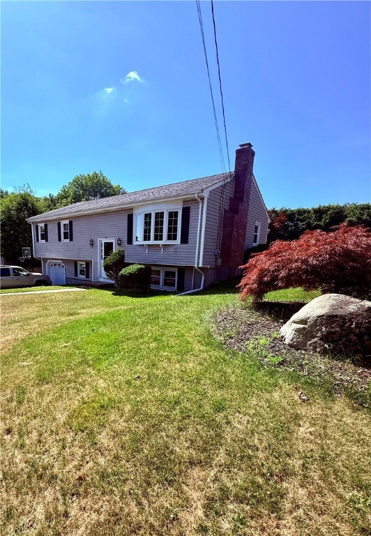 46 Broadview Ave, Cumberland, RI 02864 - photo 2