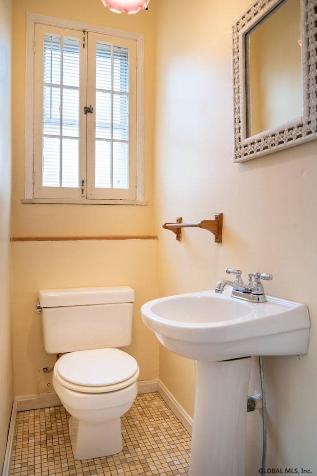 44 Ryckman Ave, Albany, NY 12208 - photo 6