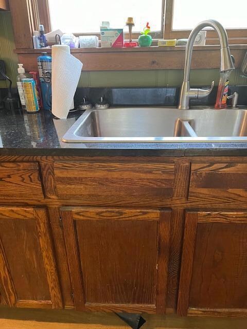 W15598 Hiawatha Trl, kitchen sink 7-24