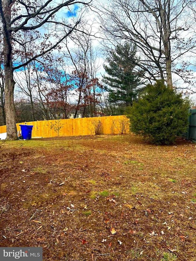 2909 Chapel View Dr, Silver Spring, MD 20904 - photo 5