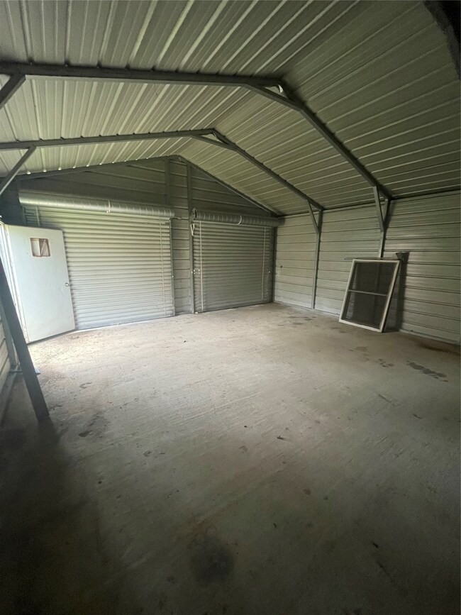 304 Walnut St, Brazoria, TX 77422 - photo 5