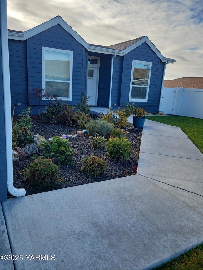200 Bridle Way unit 132, Yakima, WA 98901 - photo 2
