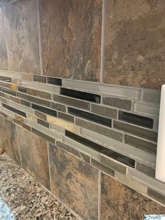 256 Falcon Ridge Dr, Huntsville, AL 35811 - photo 7