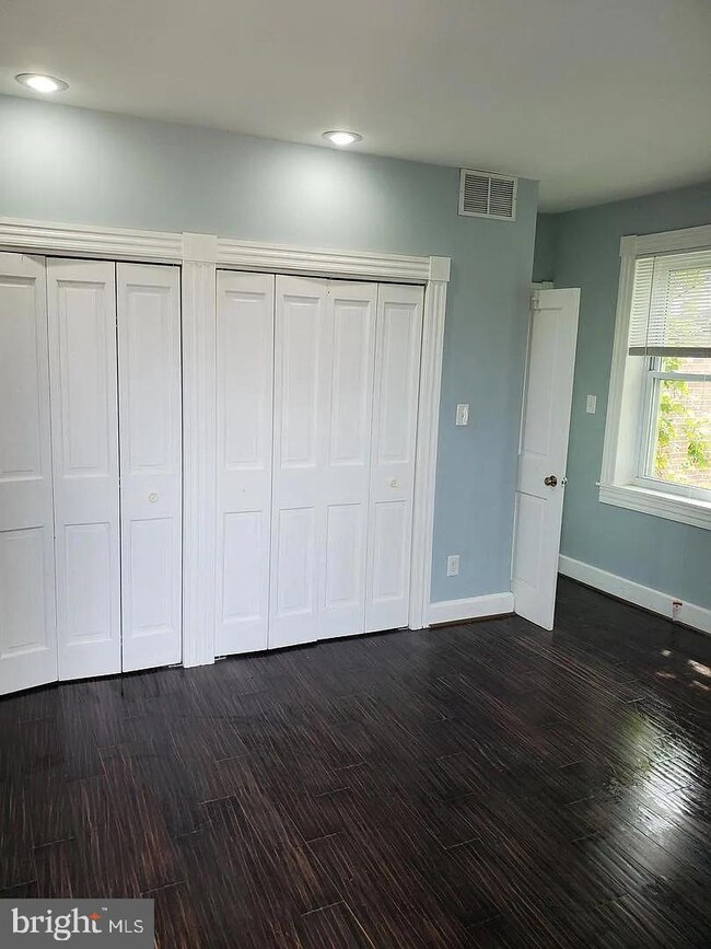 1906 Fleet St, Baltimore, MD 21231 - photo 3