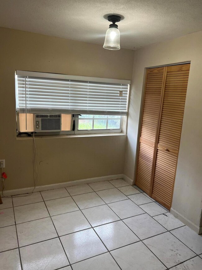 821 42nd St, West Palm Beach, FL 33407 - photo 7