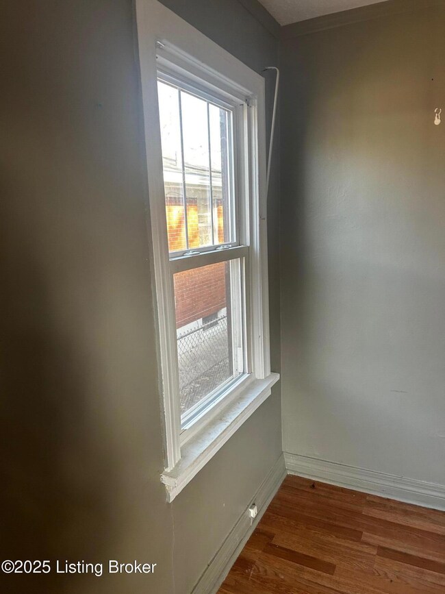 3761 Powell Ave-Bedroom 2