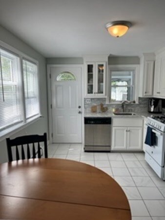 59 Desoto Rd, West Roxbury, MA 02132 - photo 3