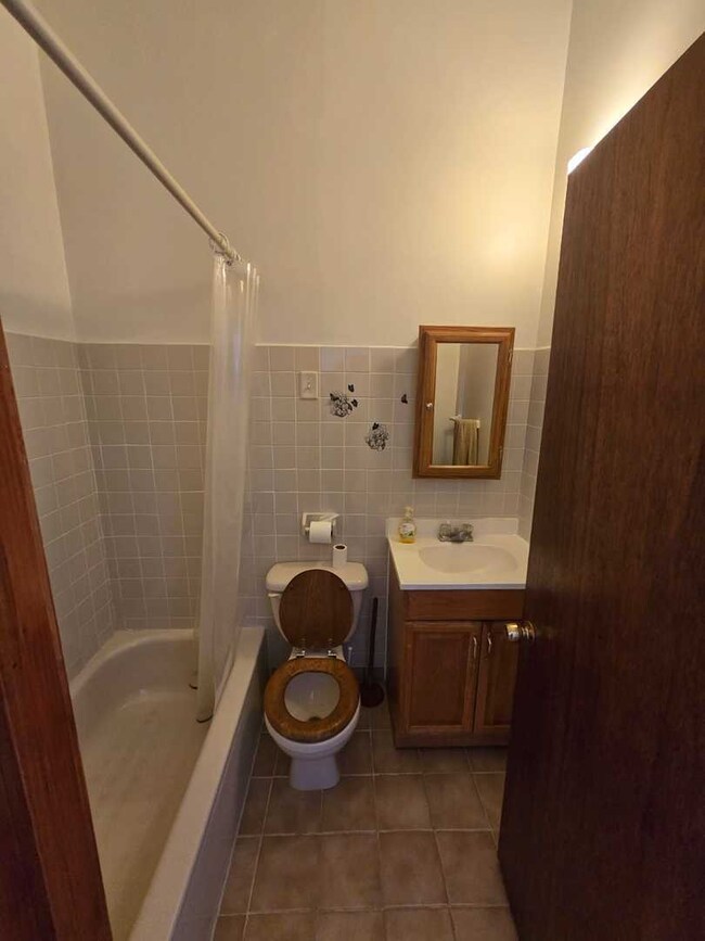 1014 E Prairie Ave unit 1RW, Des Plaines, IL 60016 - photo 6