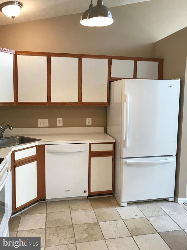 114 Timberlake Terrace unit 9, Stephens City, VA 22655 - photo 3