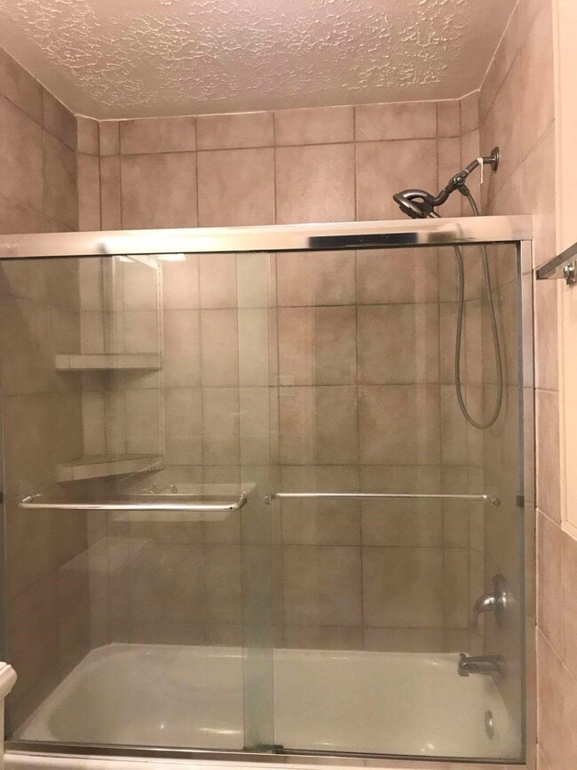 23238 Wintergate Dr, Spring, TX 77373 - photo 6