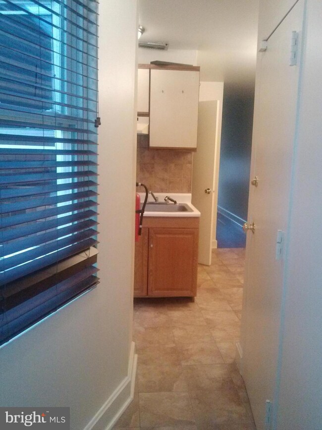 820 E Baltimore St unit 3, Baltimore, MD 21202 - photo 7