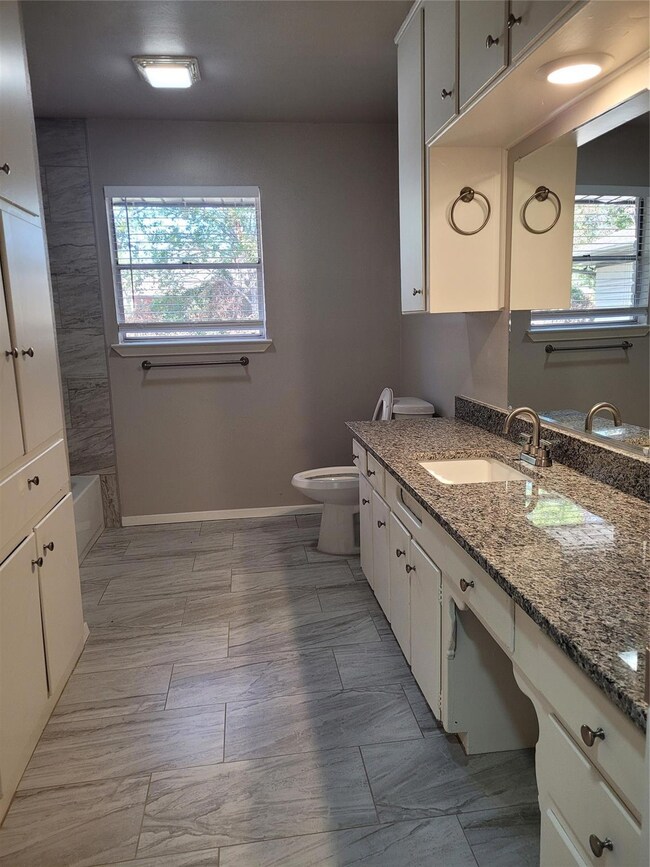 1036 Inwood Dr, Hurst, TX 76053 - photo 7