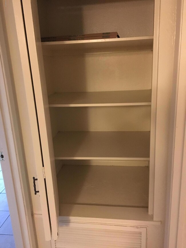 410 E Royal Palms Dr, Mesa, AZ 85203 - photo 3