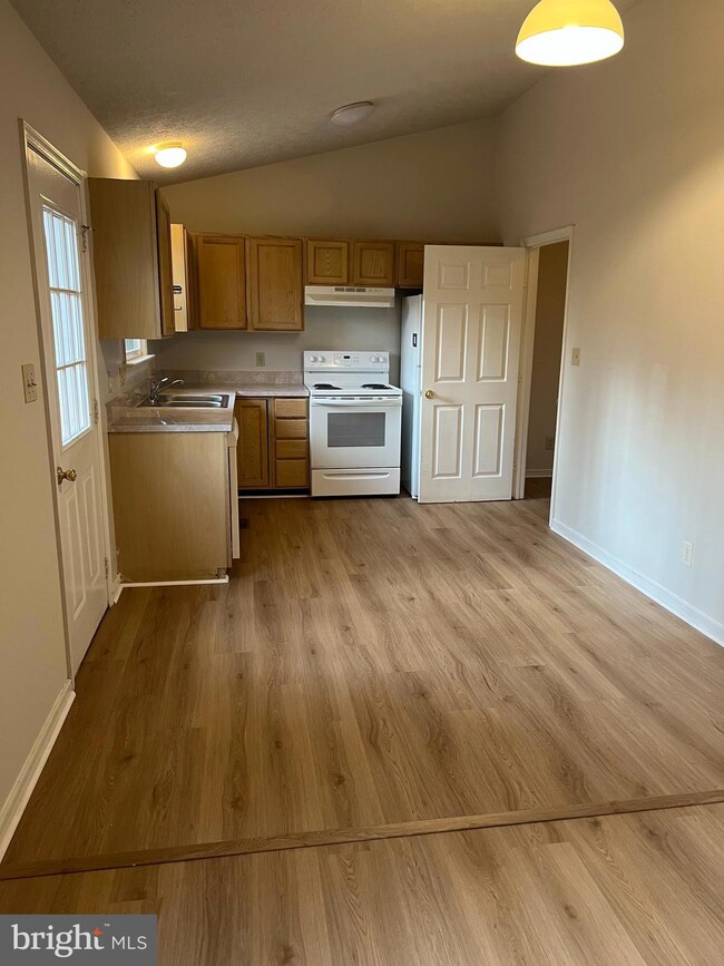 614 Abbey Dr, Ruther Glen, VA 22546 - photo 5