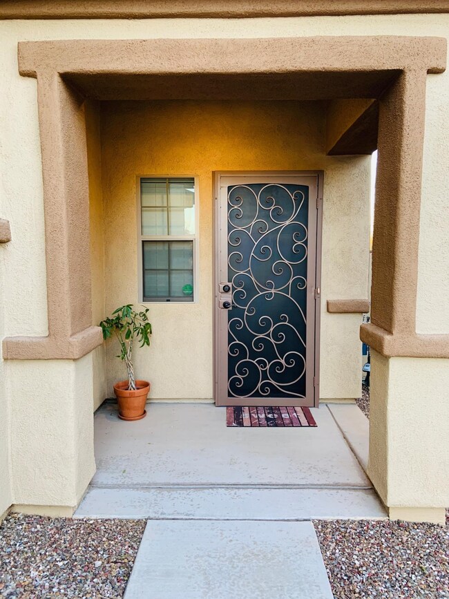 D959ACE2-AE21-4290-9FBE-4A33DAA2207B