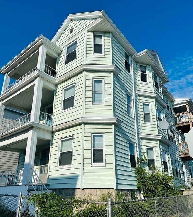 207 Plain St unit 2, Fall River, MA 02723 - photo 5