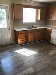 9d3be6445048491fa10c47b6a2702101_406x539