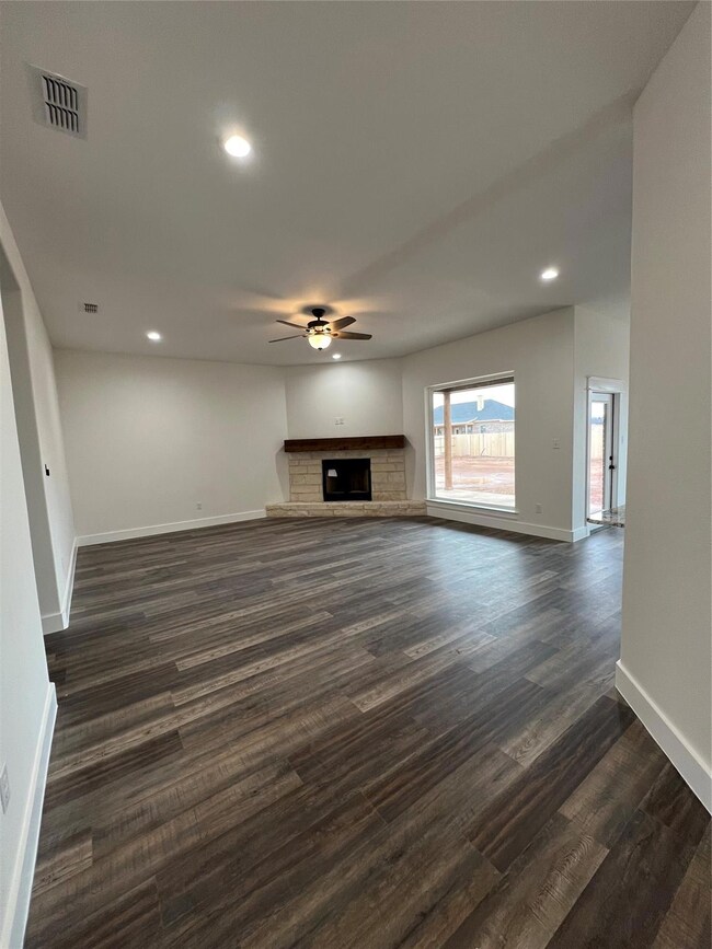 154 Boeing Ln, Abilene, TX 79602 - photo 2