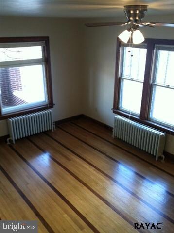 325 E King St, Littlestown, PA 17340 - photo 6