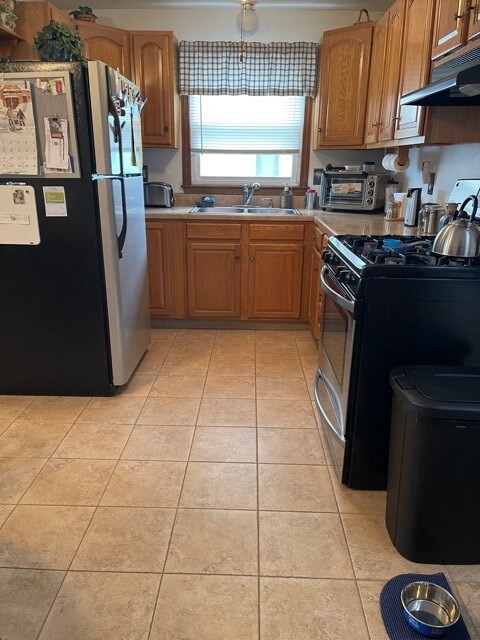 47 Carver St, Pawtucket, RI 02860 - photo 7