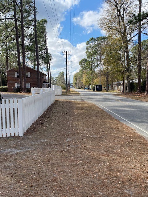 Old Screven Rd Frontage