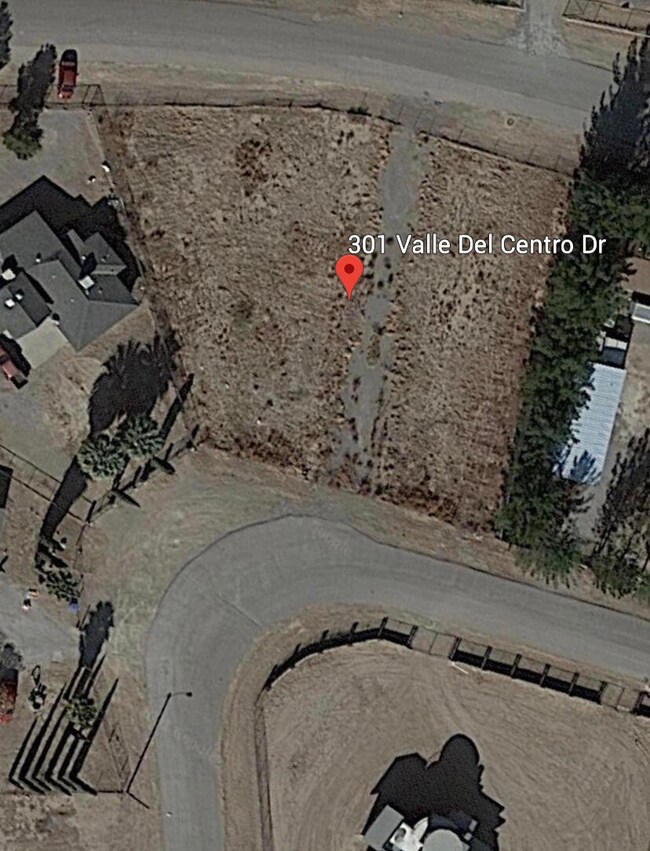 301 Valle Del Centro Dr, Socorro, TX 79927 - photo 3