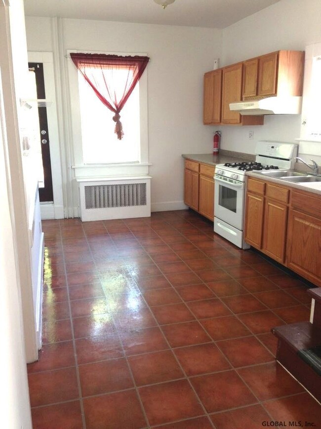 503 Morris St, Albany, NY 12208 - photo 6