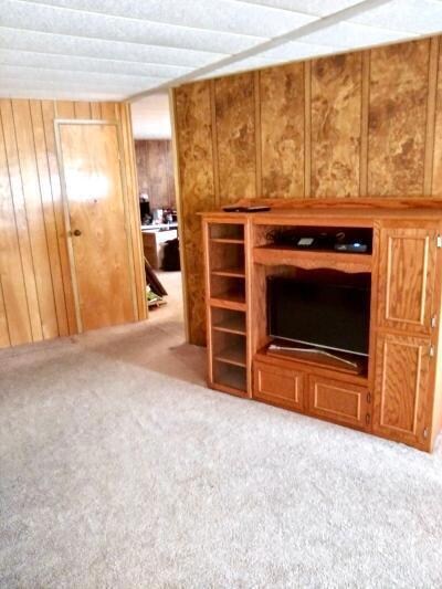 315 W Evans Creek #13 - Pic 6