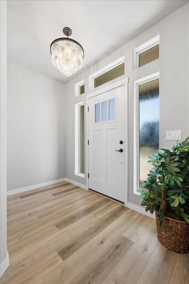 3769 Nicholas Way, Medford, OR 97503 - photo 5