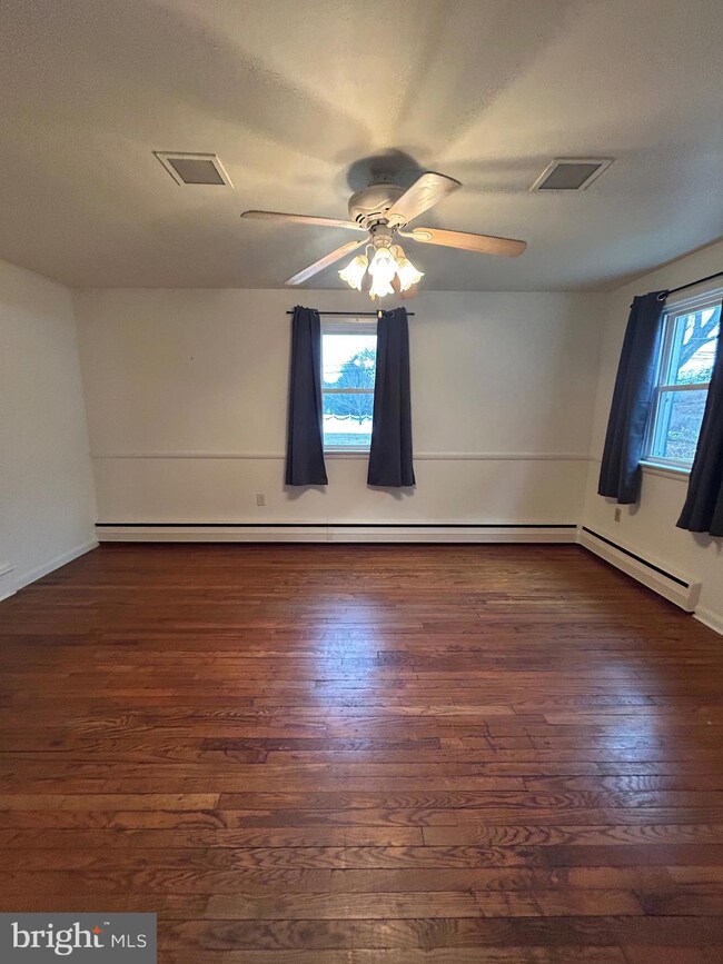 290 James Dr unit C, Glenmoore, PA 19343 - photo 2