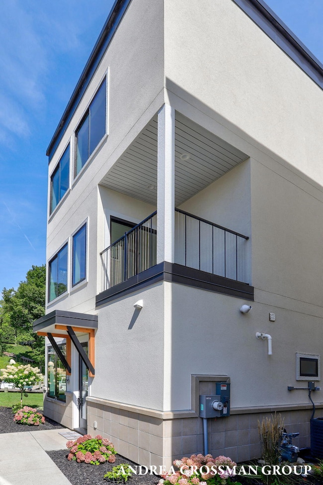 77-web-or-mls-1-bailey-ave-unit-1