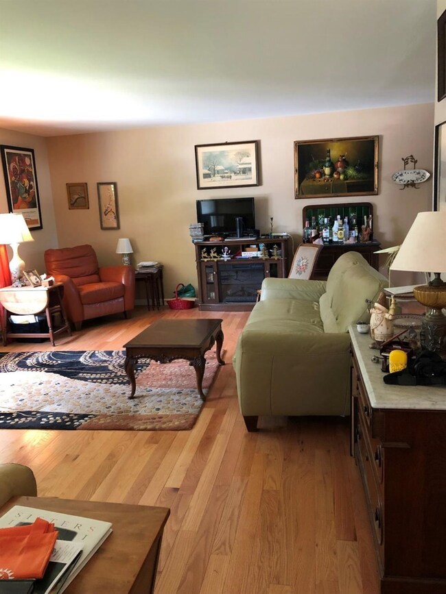 600 E Franciscan Dr, Crown Point, IN 46307 - photo 3