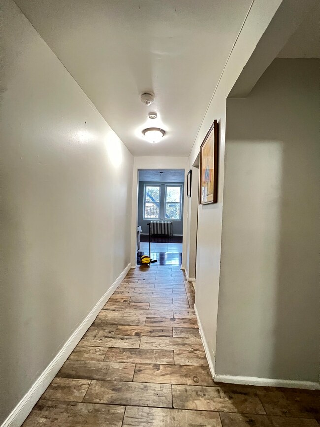 2267 Kennedy Blvd unit 16, Jc, Bergen-Lafayett, NJ 07304 - photo 6