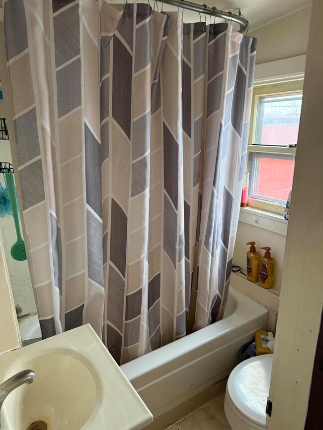 1119 N 14th St, Sheboygan, WI 53081 - photo 7