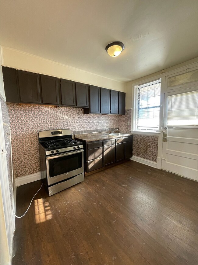 115 E 68th St unit 2A, Chicago, IL 60637 - photo 7